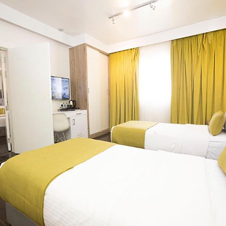Super 8 Hotel Al Riyadh By Wyndham Exterior photo