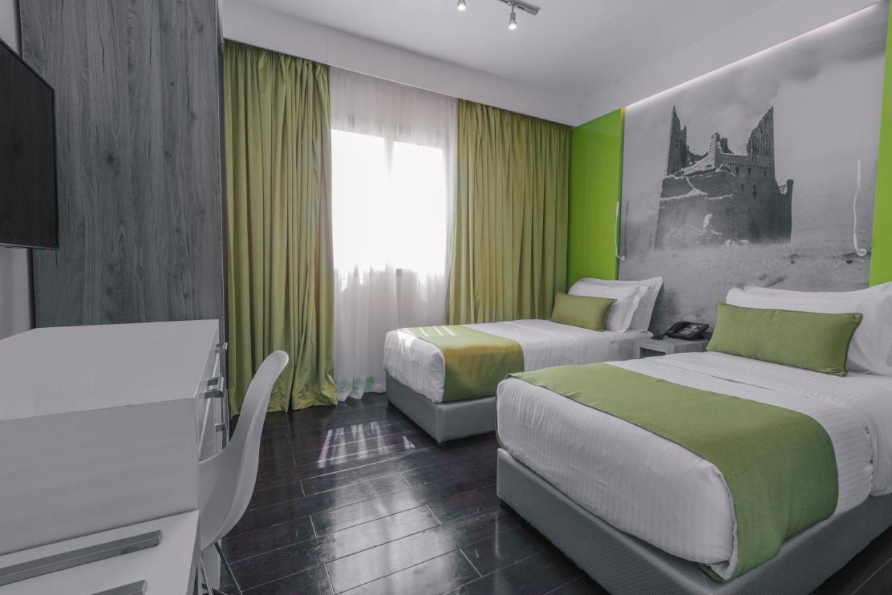 Super 8 Hotel Al Riyadh By Wyndham Exterior photo