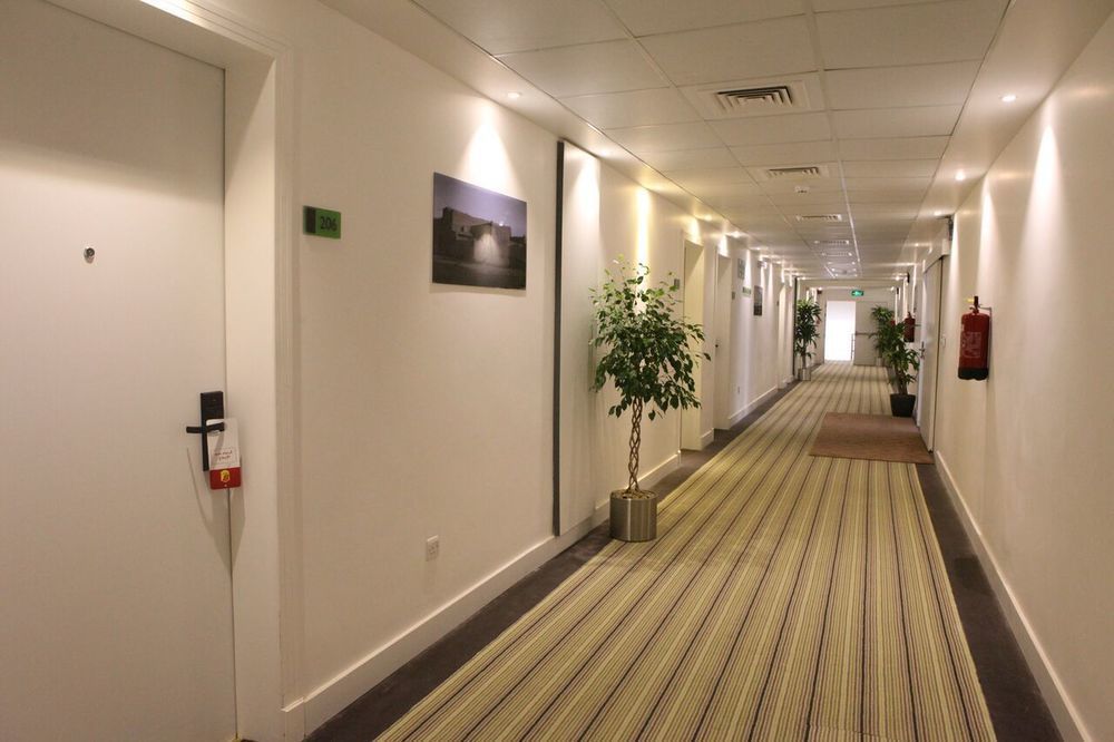 Super 8 Hotel Al Riyadh By Wyndham Exterior photo