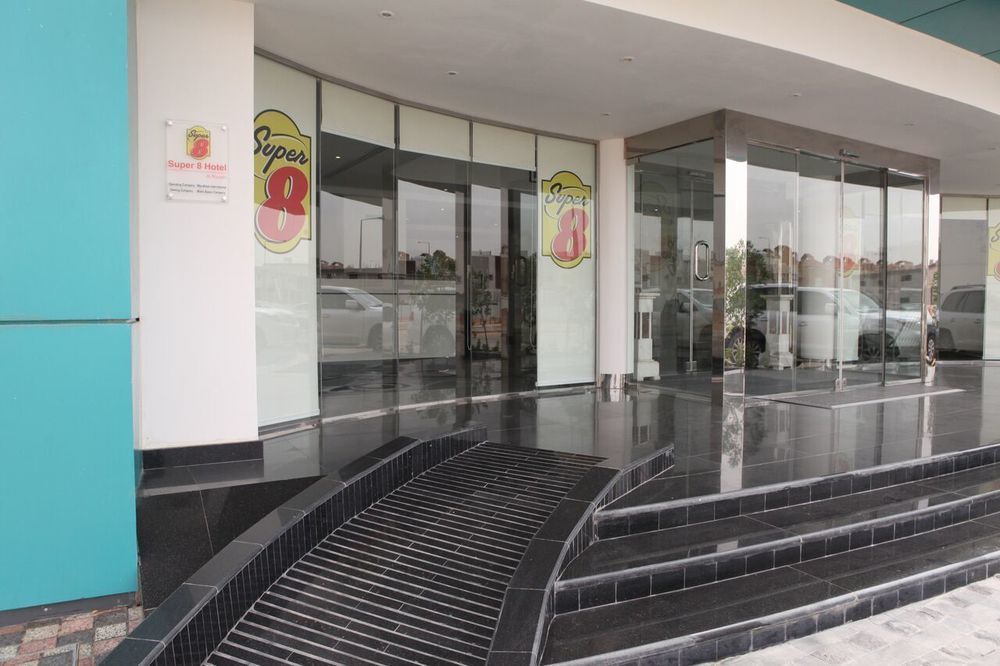 Super 8 Hotel Al Riyadh By Wyndham Exterior photo